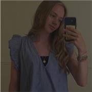 Collégienne. Bilingue en Anglais. Je cherche a donner des cours aux enfants- ados.
